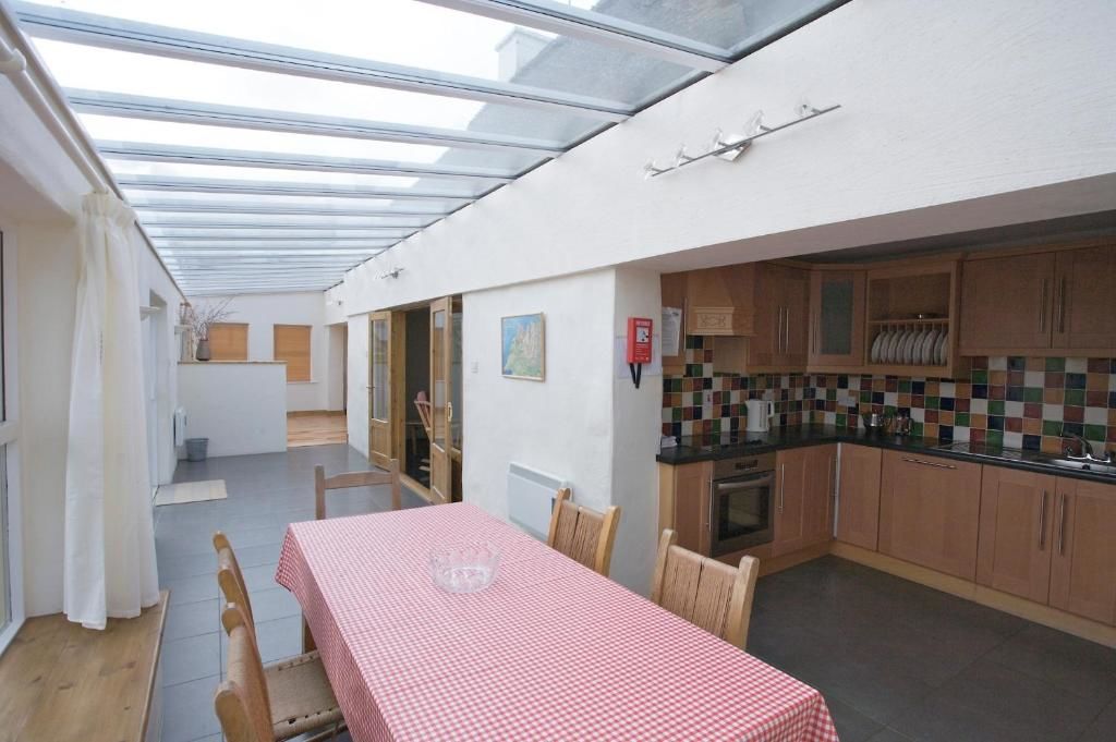 Дома для отпуска Ballyvaughan Cottages Балливон-38