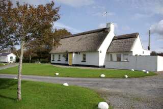 Дома для отпуска Ballyvaughan Cottages Балливон Дом с 3 спальнями-5
